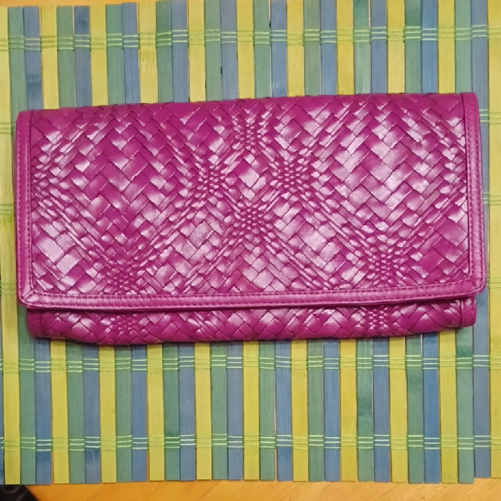 Cole Hann Modern Vintage Clutch. Genevieve Collection.